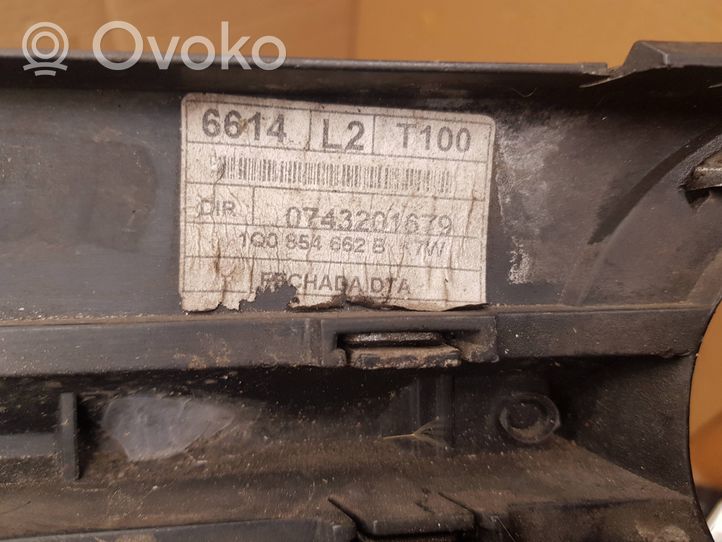 Volkswagen Eos Priešrūkinio žibinto apdaila/ grotelės 1Q0854662B