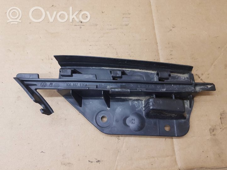 Volkswagen Eos Support de montage de pare-chocs avant 1Q0807050A