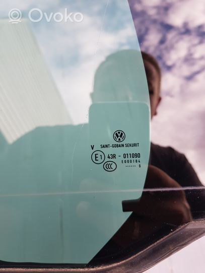 Volkswagen PASSAT B8 Szyba karoseryjna drzwi tylnych 3G9845213