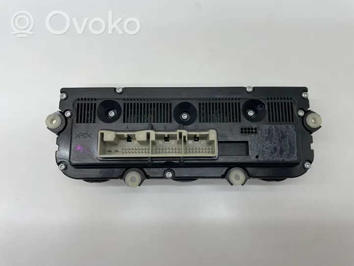 Volkswagen PASSAT B6 Climate control unit 746775