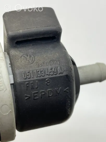 Volkswagen PASSAT B6 Valve vacuum 051133459A