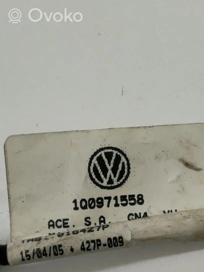 Volkswagen Eos Faisceau de câblage de porte avant 1Q0971558