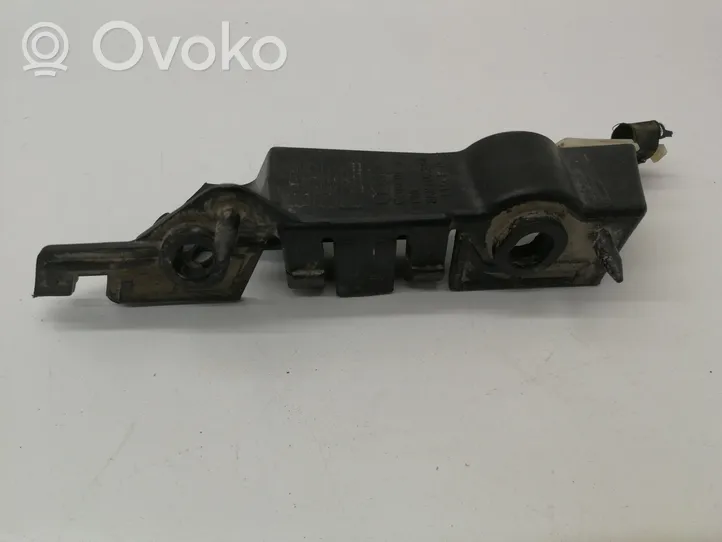 Audi A4 S4 B8 8K Передний держатель бампера 8K0807284