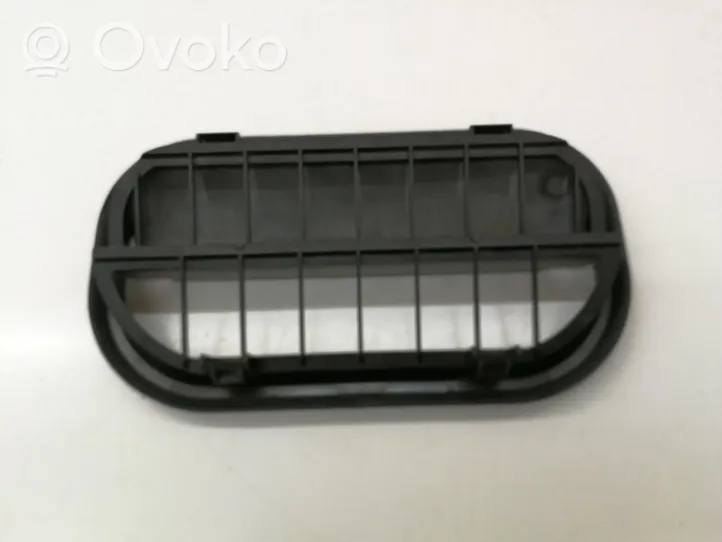 Volkswagen PASSAT B8 Quarter panel pressure vent 6R0819465