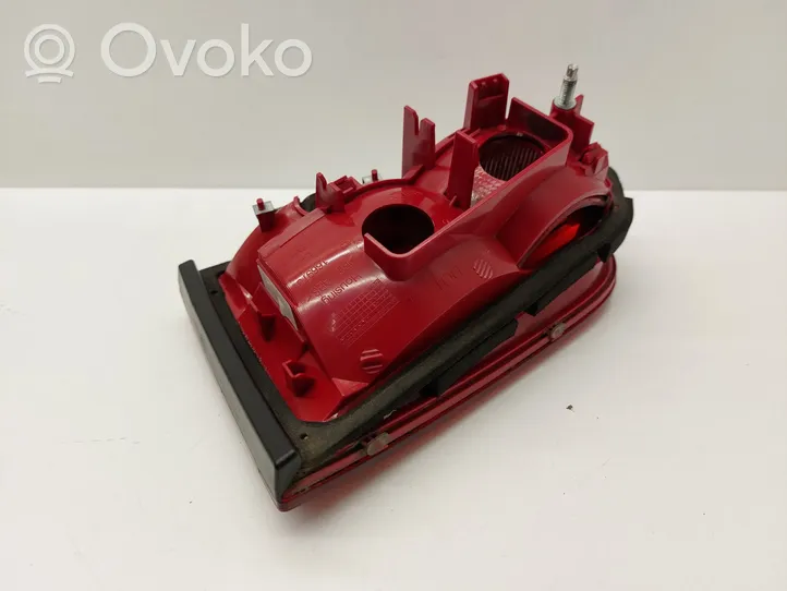 Audi A4 S4 B8 8K Takaluukun takavalot 8K5945093