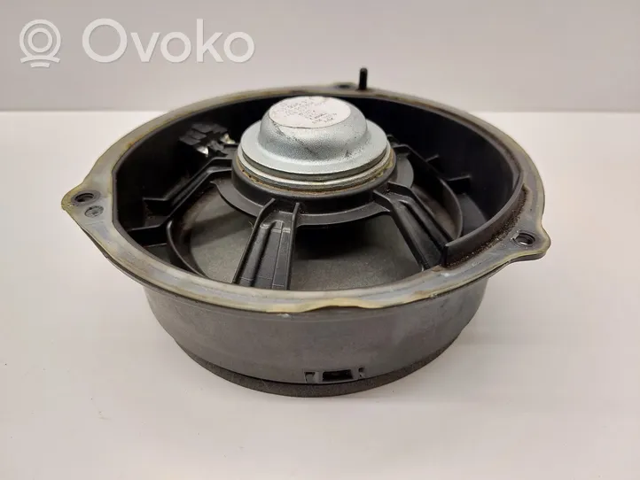 Audi A4 S4 B8 8K Takaoven kaiutin 8K0035411