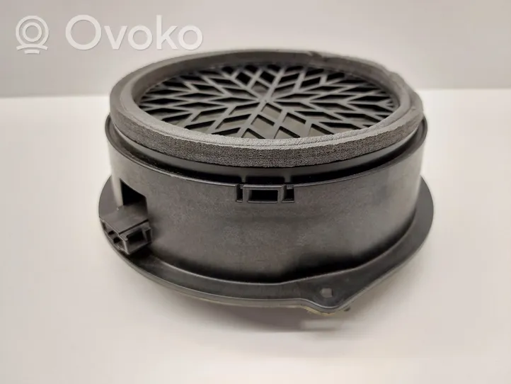 Audi A4 S4 B8 8K Takaoven kaiutin 8K0035411