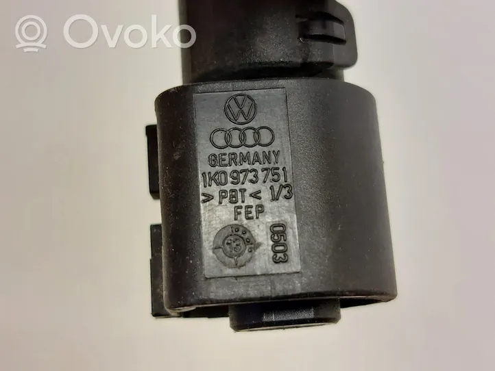 Volkswagen PASSAT B8 Autres faisceaux de câbles 1K0973751