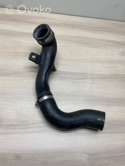 Toyota Avensis T270 Tube d'admission de tuyau de refroidisseur intermédiaire 173620R030