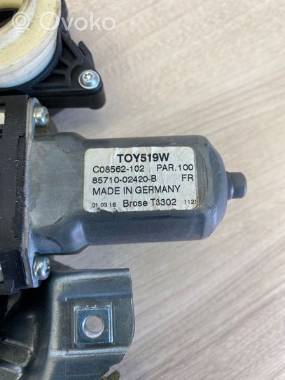 Toyota Auris E180 Moteur de lève-vitre de porte avant 8570102010