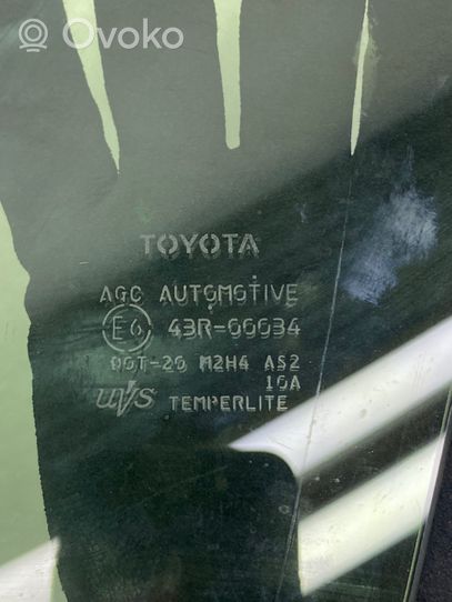 Toyota RAV 4 (XA50) Vitre de fenêtre porte avant (4 portes) E643r00034