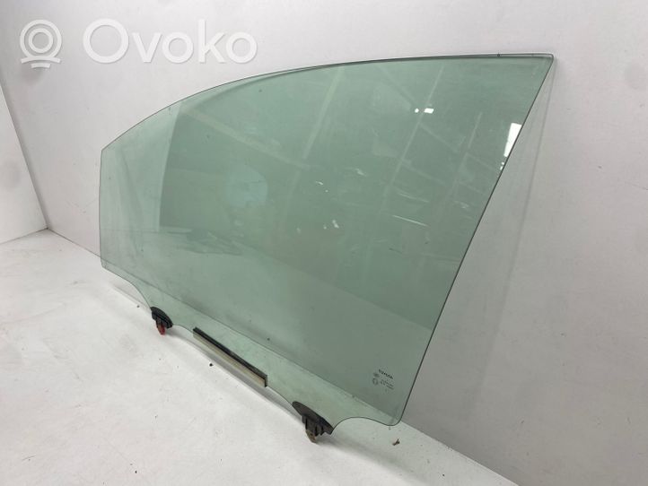 Toyota Verso Etuoven ikkunalasi, neliovinen malli E1743r00097