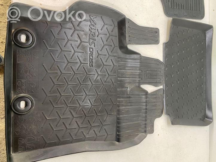 Toyota Yaris Cross Kit tapis de sol auto 58500yyb10