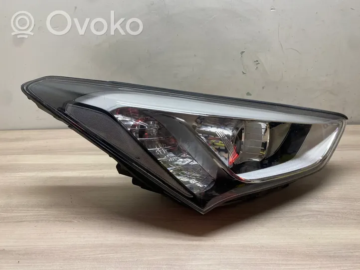 Hyundai Santa Fe Headlight/headlamp 