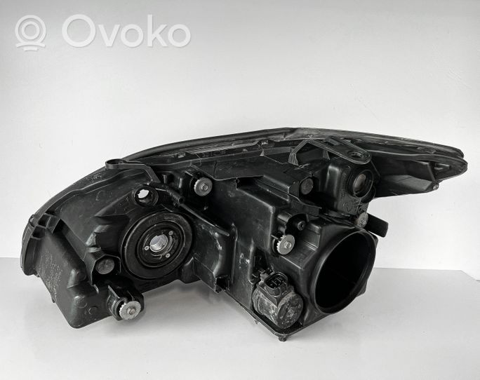 Lexus RX 330 - 350 - 400H Lampa przednia 