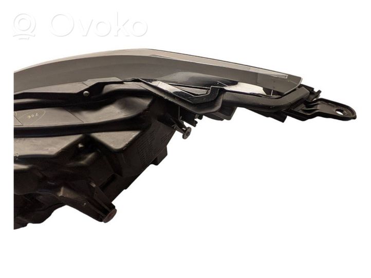 Lexus RX 330 - 350 - 400H Lampa przednia 811500E290