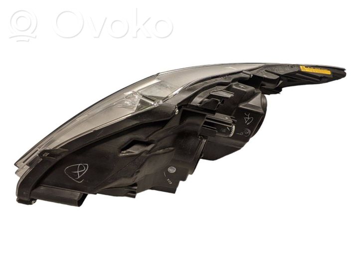 1000017687 Toyota Avensis T270 Headlight/headlamp, 326.70 € | RRR 