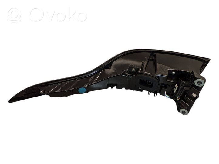 Land Rover Evoque II Luci posteriori del portellone del bagagliaio FR26830104