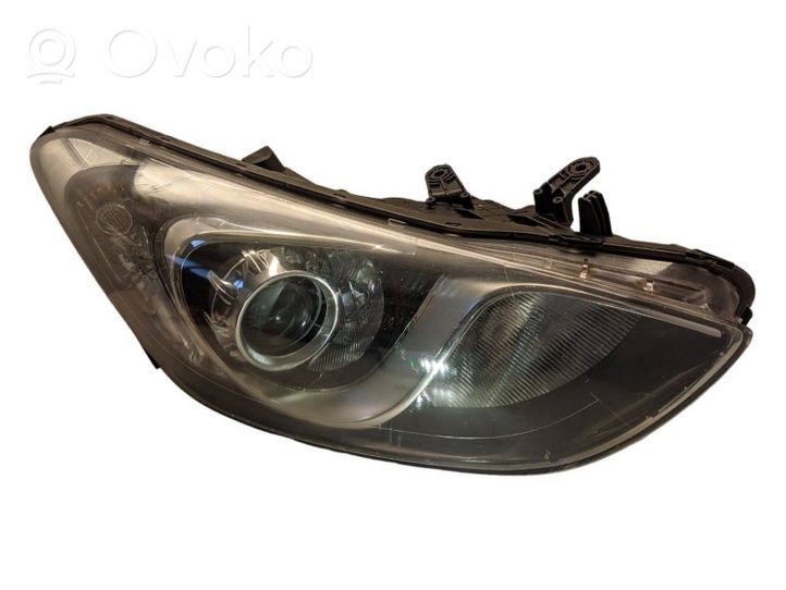 Hyundai i30 Faro/fanale 92102A6000