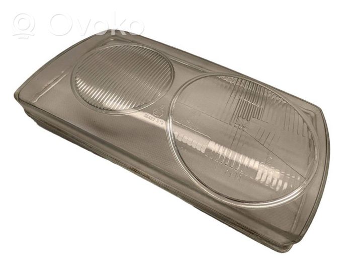 Mercedes-Benz W123 Couvercle de lentille de phare 24432R19