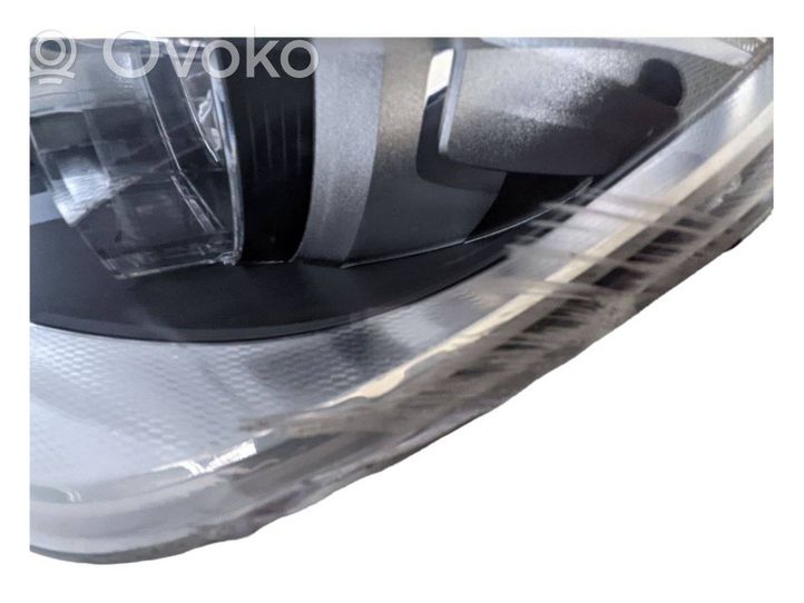 BMW X5 F15 Lampa przednia 8738673