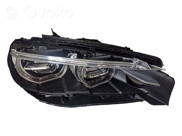 BMW X5 F15 Lampa przednia 7471348