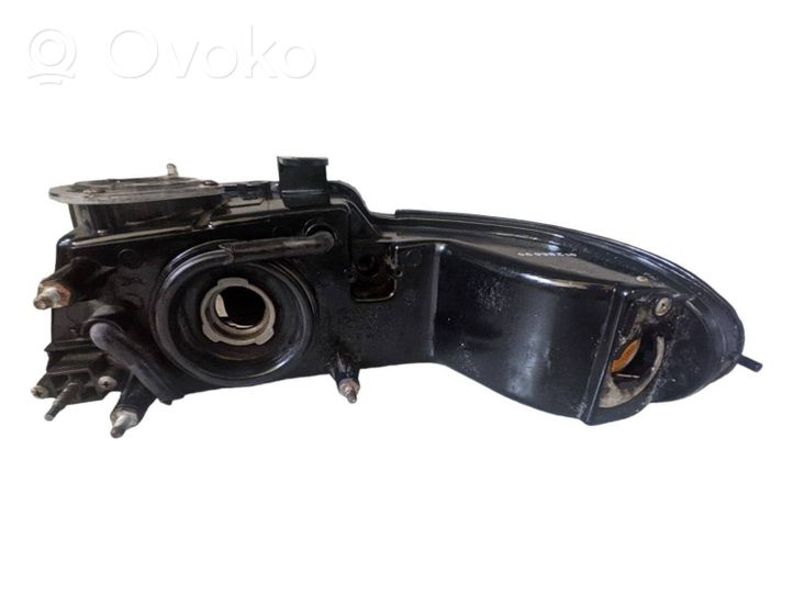 Chrysler Voyager Lampa przednia 083331110R