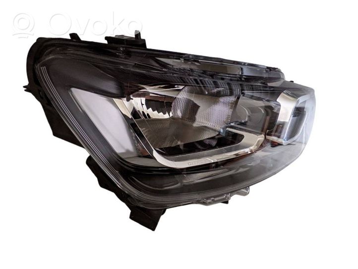 Citroen Berlingo Lampa przednia 9816824780