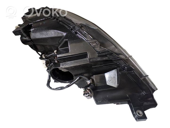 Lexus LS 460 - 600H Phare frontale 8111050393