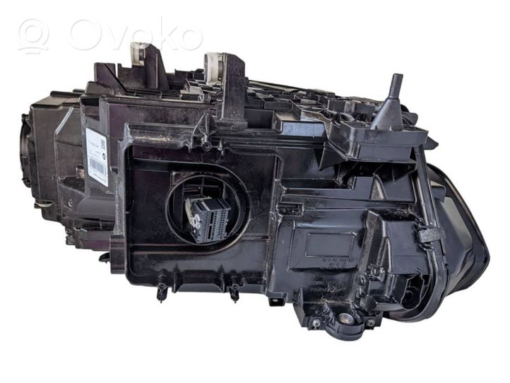 BMW X5 G05 Lampa przednia 9481794