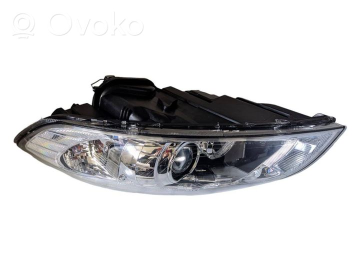 Volvo C70 Lampa przednia LE08A6183