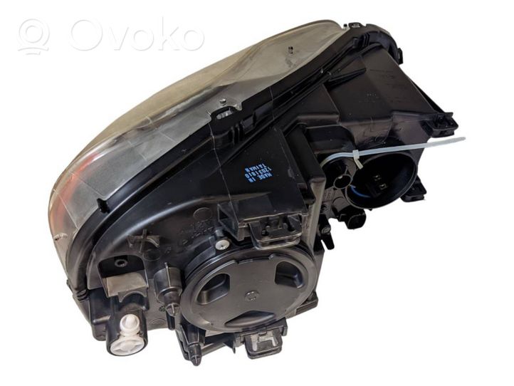 Volvo XC90 Lampa przednia 30764399