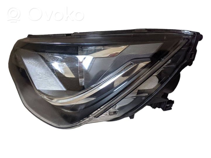 Audi A1 Lampa przednia 8X0941005