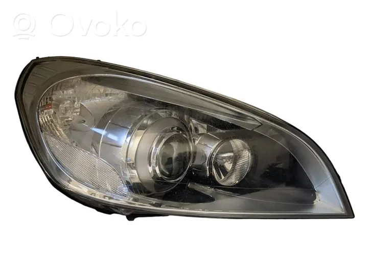 Volvo S60 Lampa przednia 31299991