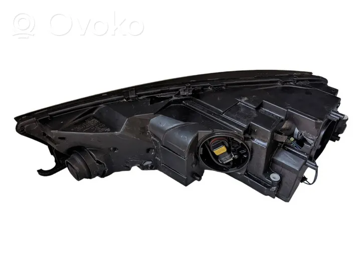 Audi A4 S4 B9 Lampa przednia 8W0941006