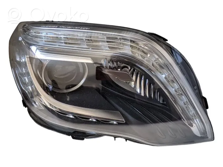 Mercedes-Benz GLK (X204) Lampa przednia A2048201639