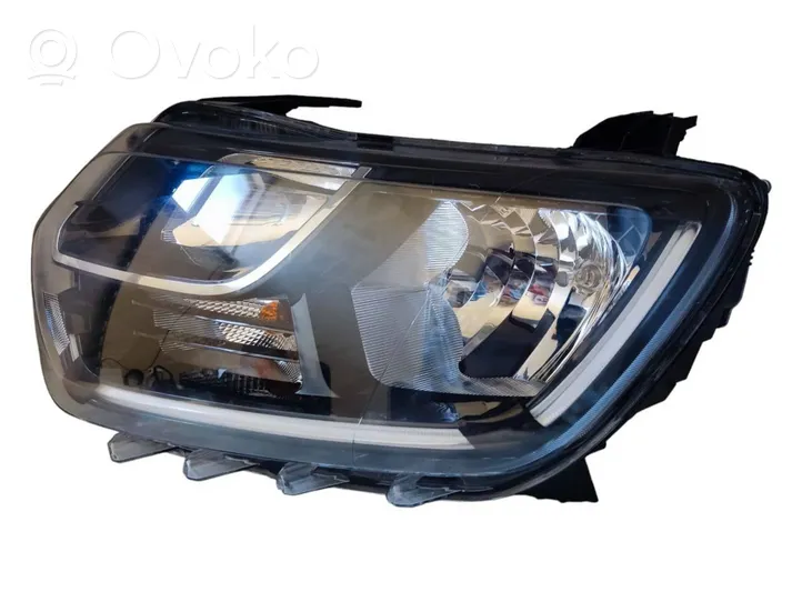 Dacia Duster II Faro/fanale 260609367R