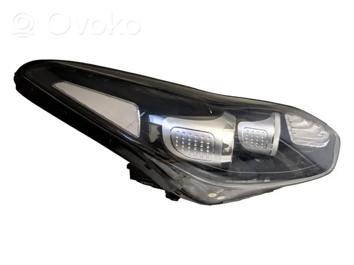 KIA Sportage Lampa przednia 92102F1010