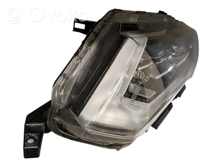 Nissan X-Trail T32 Lampa przednia 260756FP8B