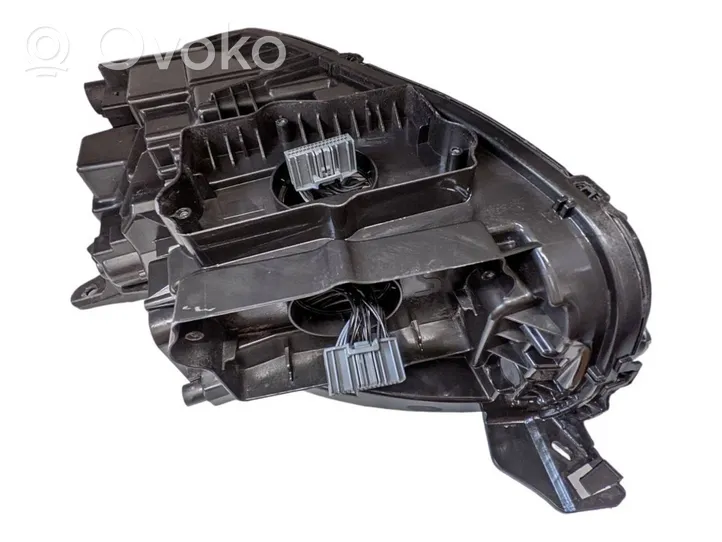 Volvo XC90 Lampa przednia 31656990