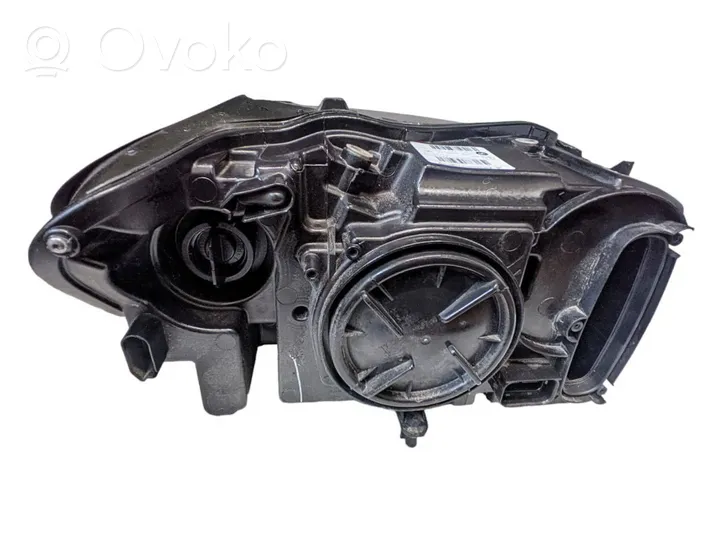 BMW X3 F25 Lampa przednia 7401131