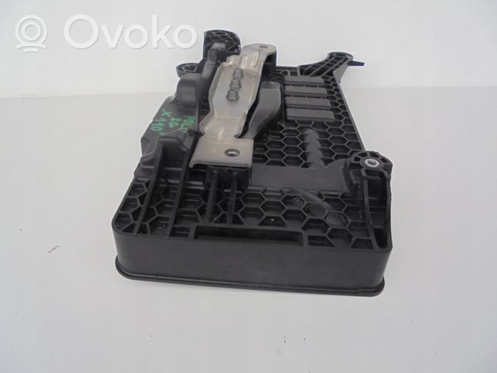 Volkswagen Polo VI AW Battery tray 