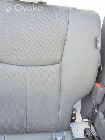 Nissan Pulsar Sėdynių komplektas 