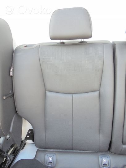 Nissan Pulsar Sitze komplett 