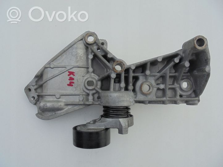 Nissan Micra K14 Supporto del generatore/alternatore 8200669494