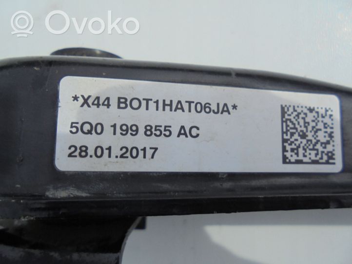 Audi A3 S3 8V Pavarų dėžės tvirtinimo kronšteinas 5Q0199855AC