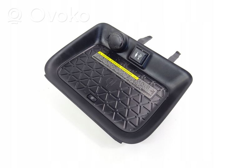 Toyota RAV 4 (XA50) Module de charge sans fil 861C042010C1