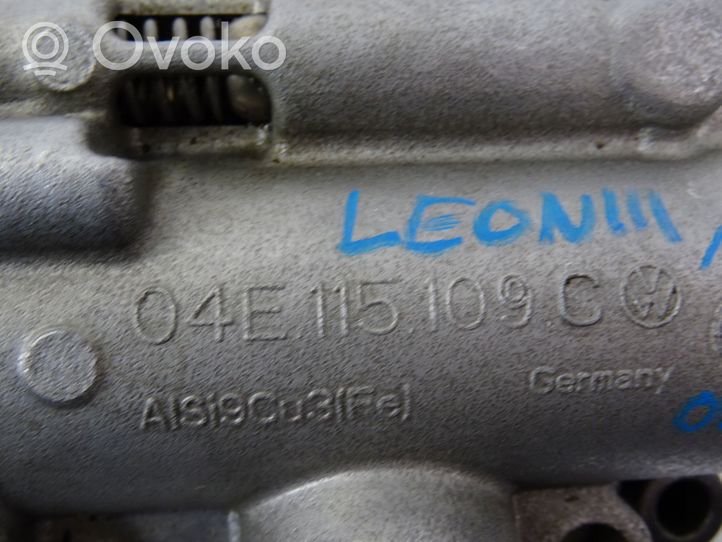Seat Leon (5F) Масляный насос 04E115109C