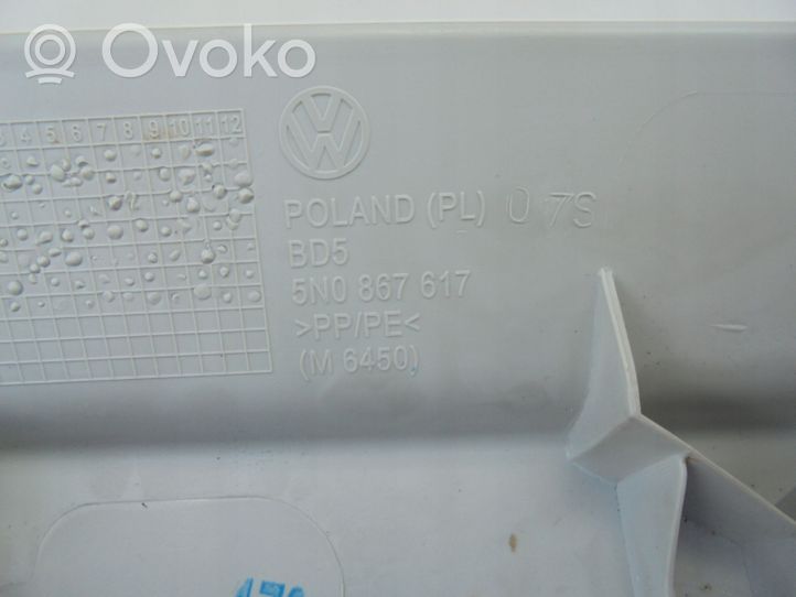 Volkswagen Tiguan Osłona / Listwa podsufitki bagażnika 5N0867617