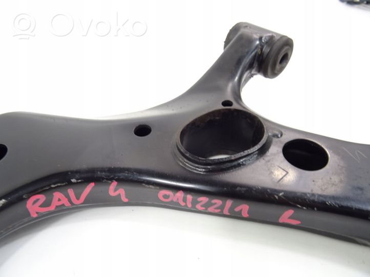 Toyota RAV 4 (XA40) Braccio di controllo sospensione anteriore inferiore/braccio oscillante 